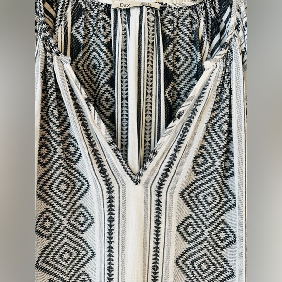 Dex Monochrome Patterned Mini Dress - Picture 4 of 13